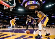 湖人防守失常，连续两场失利