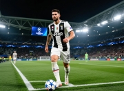 包含都体：DV9仍有续约可能，尤文正盼着他在欧冠淘的词条